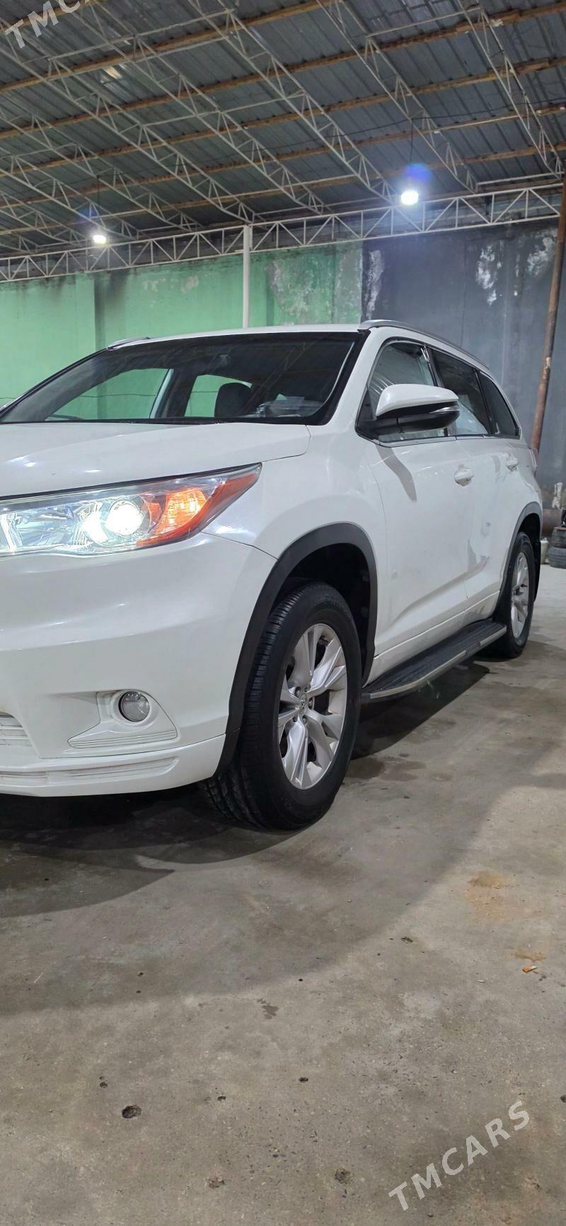 Toyota Highlander 2016 - 355 000 TMT - Байрамали - img 1