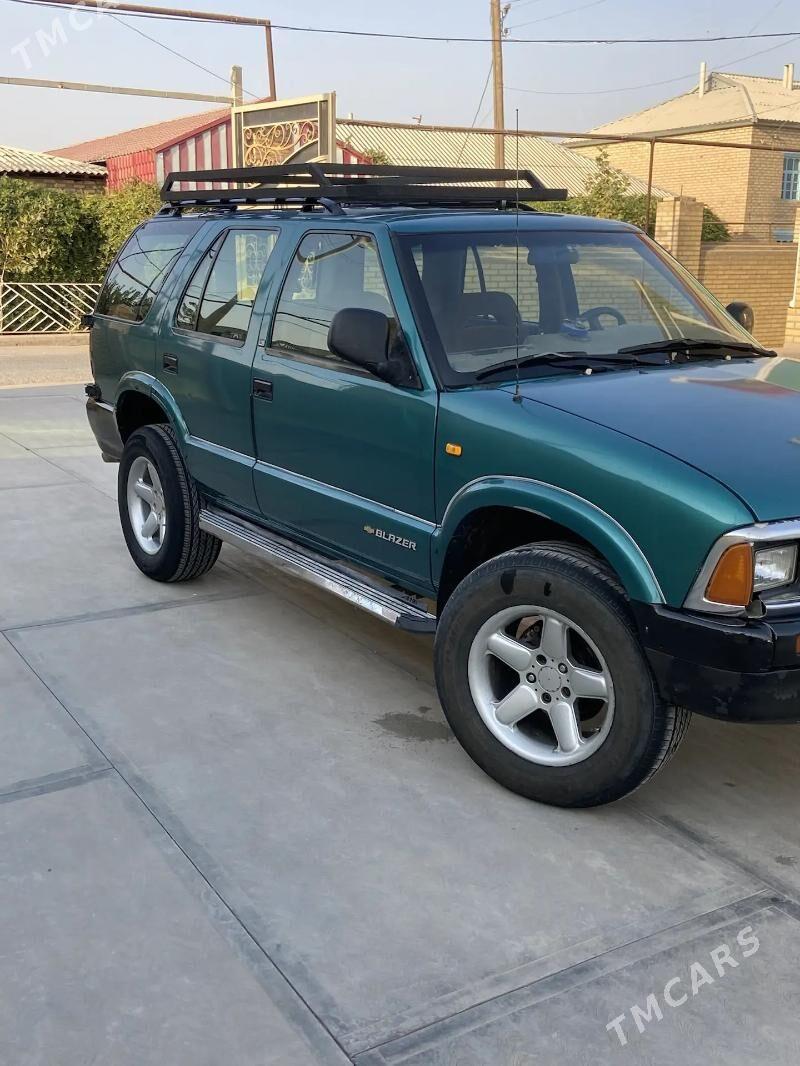 Toyota 4Runner 1996 - 50 000 TMT - Мары - img 1