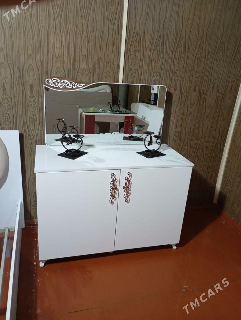 Трюмо - Änew - img 1