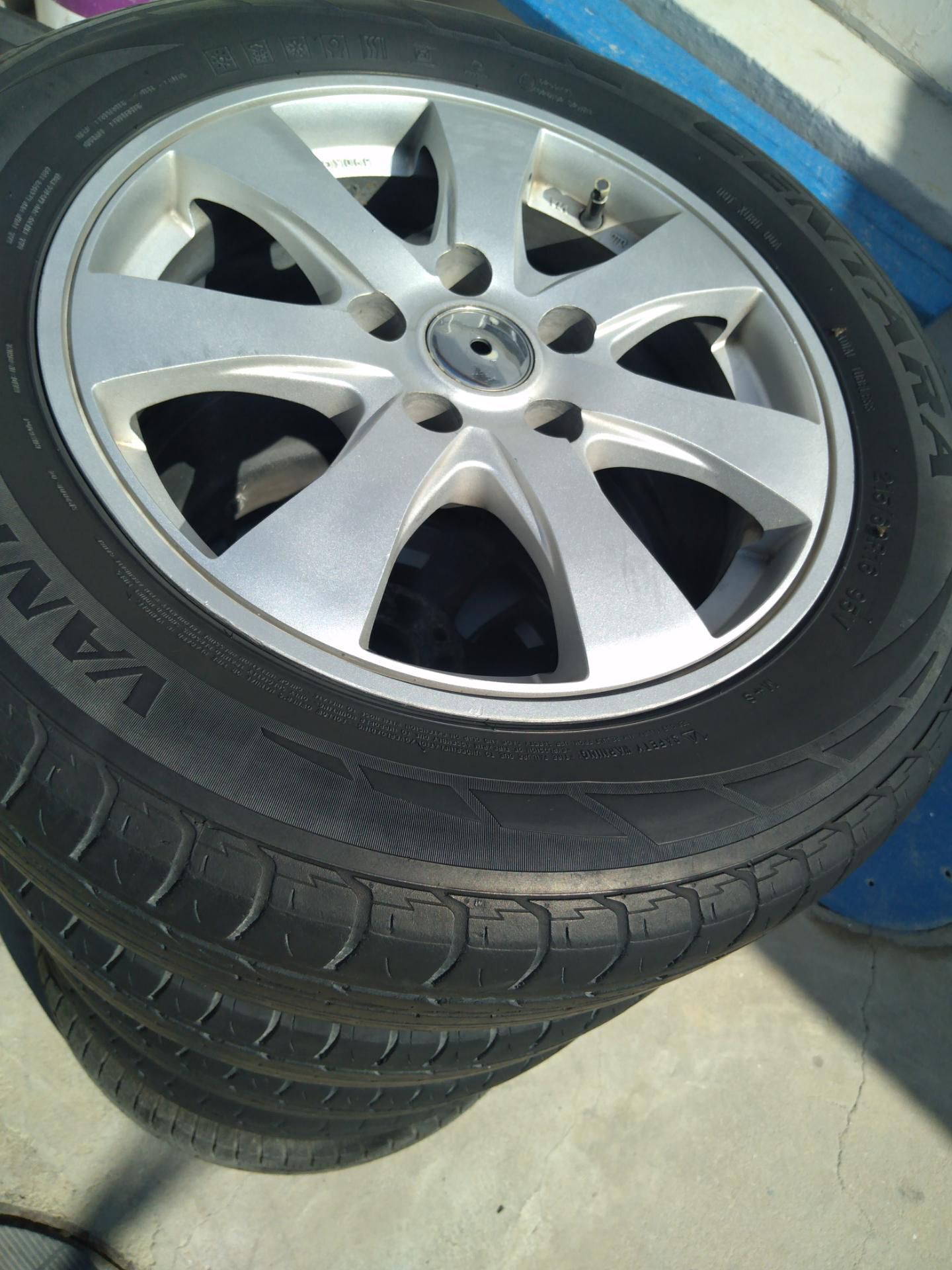 16 disga toyota 2 000 TMT - Balkanabat - img 1