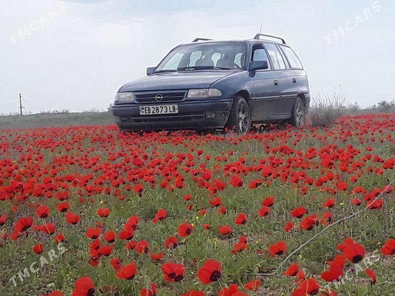Opel Astra 1993 - 35 000 TMT - Фарап - img 1