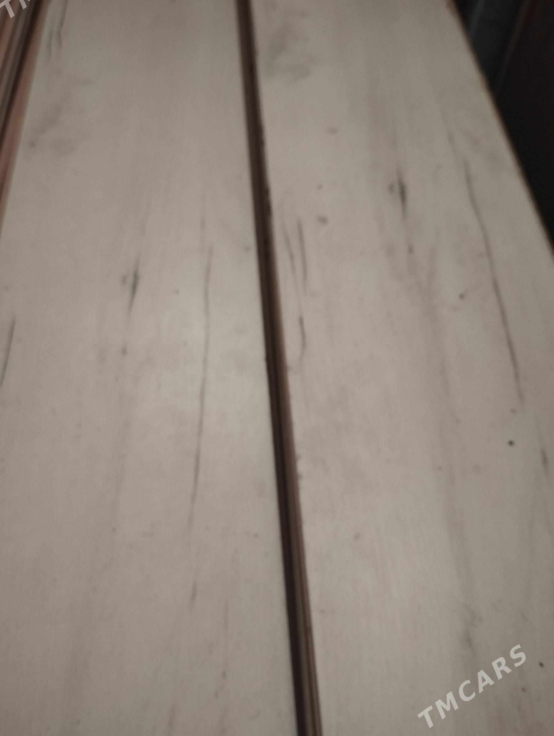 laminat - Garadamak - img 1