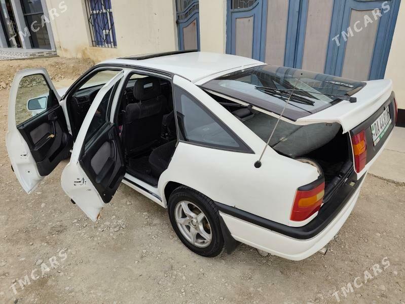 Opel Vectra 1990 - 45 000 TMT - Балканабат - img 1