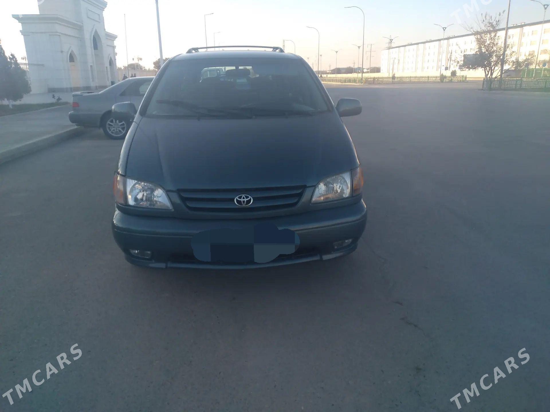 Toyota Sienna 2002 - 200 000 TMT - Daşoguz - img 1