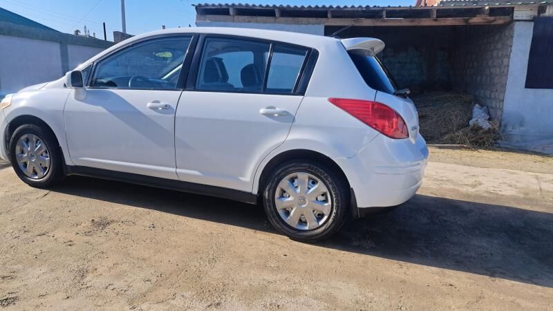 Nissan Versa 2010 - 140 000 TMT - Гёкдепе - img 1