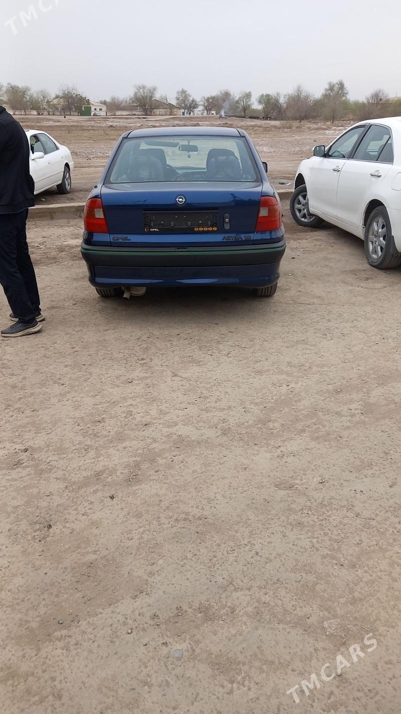 Opel Astra 1993 - 61 000 TMT - етр. Туркменбаши - img 1