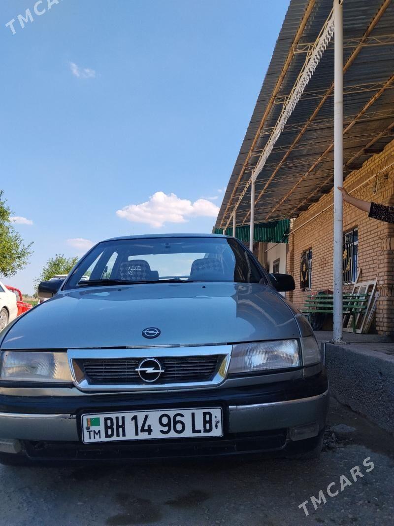 Opel Vectra 1991 - 50 000 TMT - Çärjew - img 1
