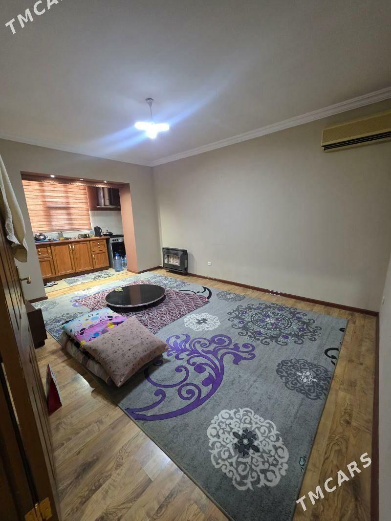 ПРОДАЁТСЯ КВАРТИРА - Туркменбаши - img 1