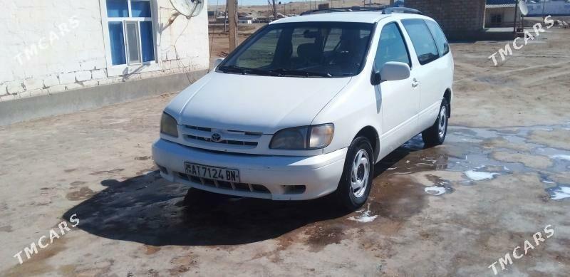 Toyota Sienna 2000 - 150 000 TMT - Эсенгулы - img 1