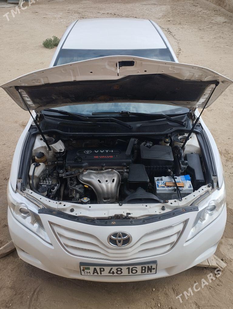 Toyota Camry 2011 - 180 000 TMT - Эсенгулы - img 1