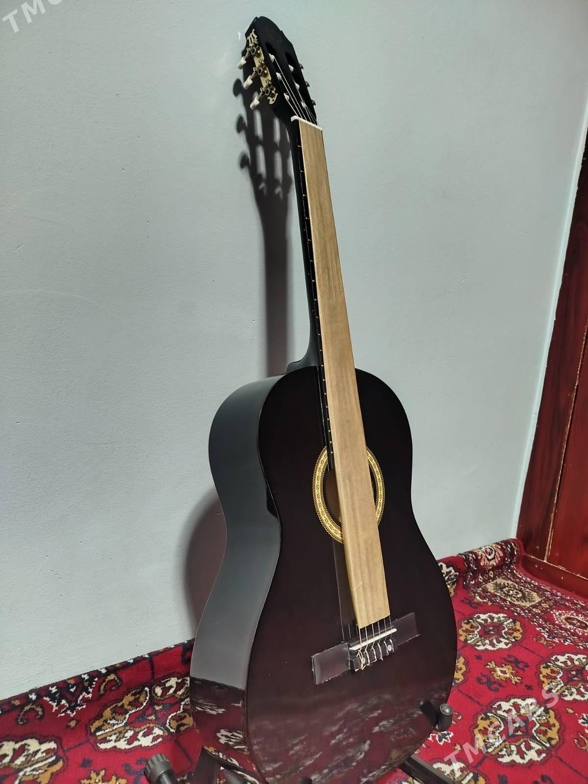 MBAT PAKET KLASSIK GITARA - Газаджак - img 1