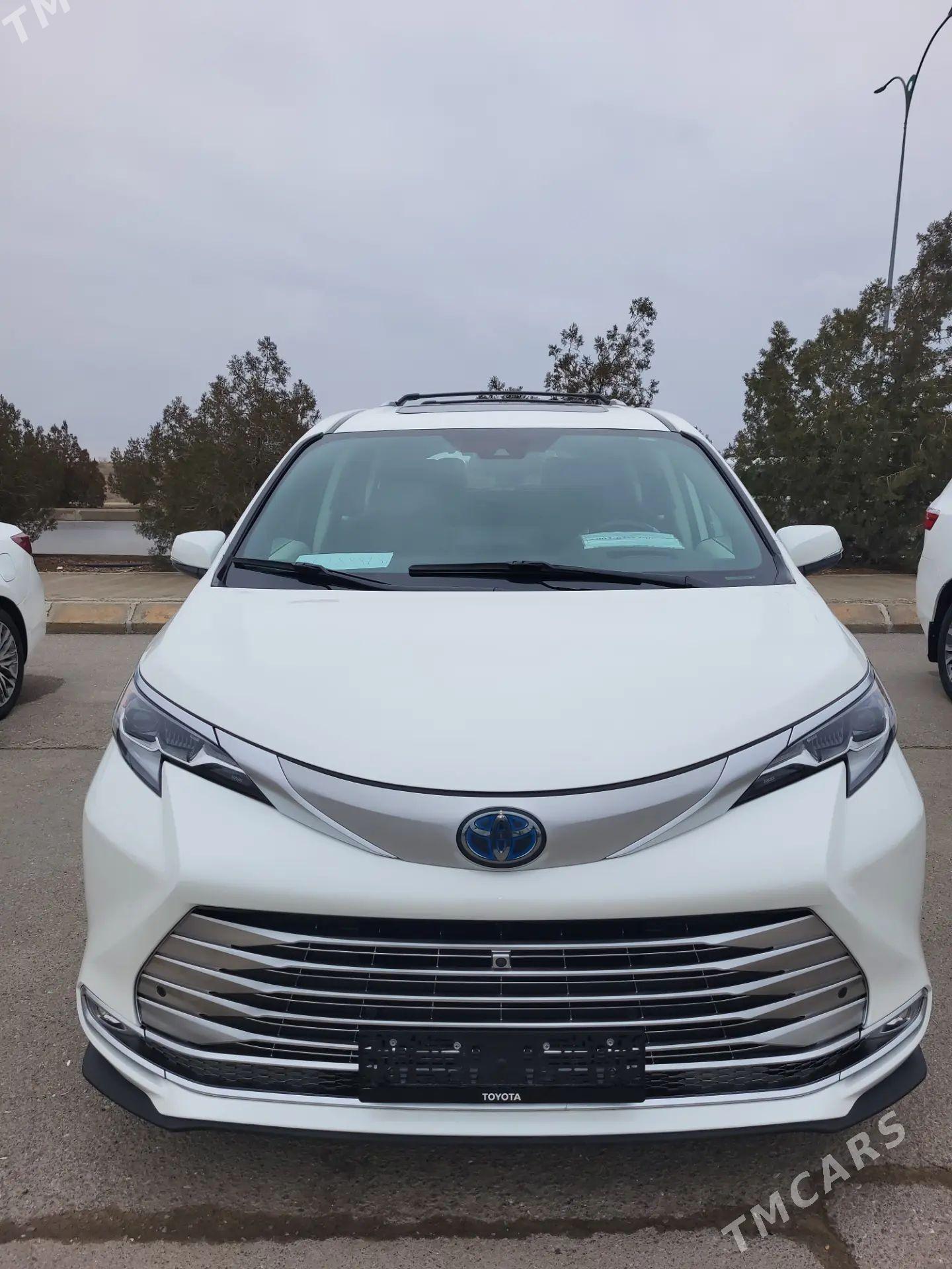 Toyota Sienna 2021 - 660 000 TMT - Мары - img 1