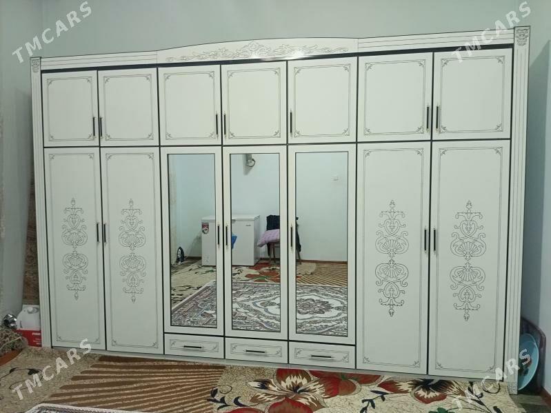 Stenka karnatur - Gyzylarbat - img 1