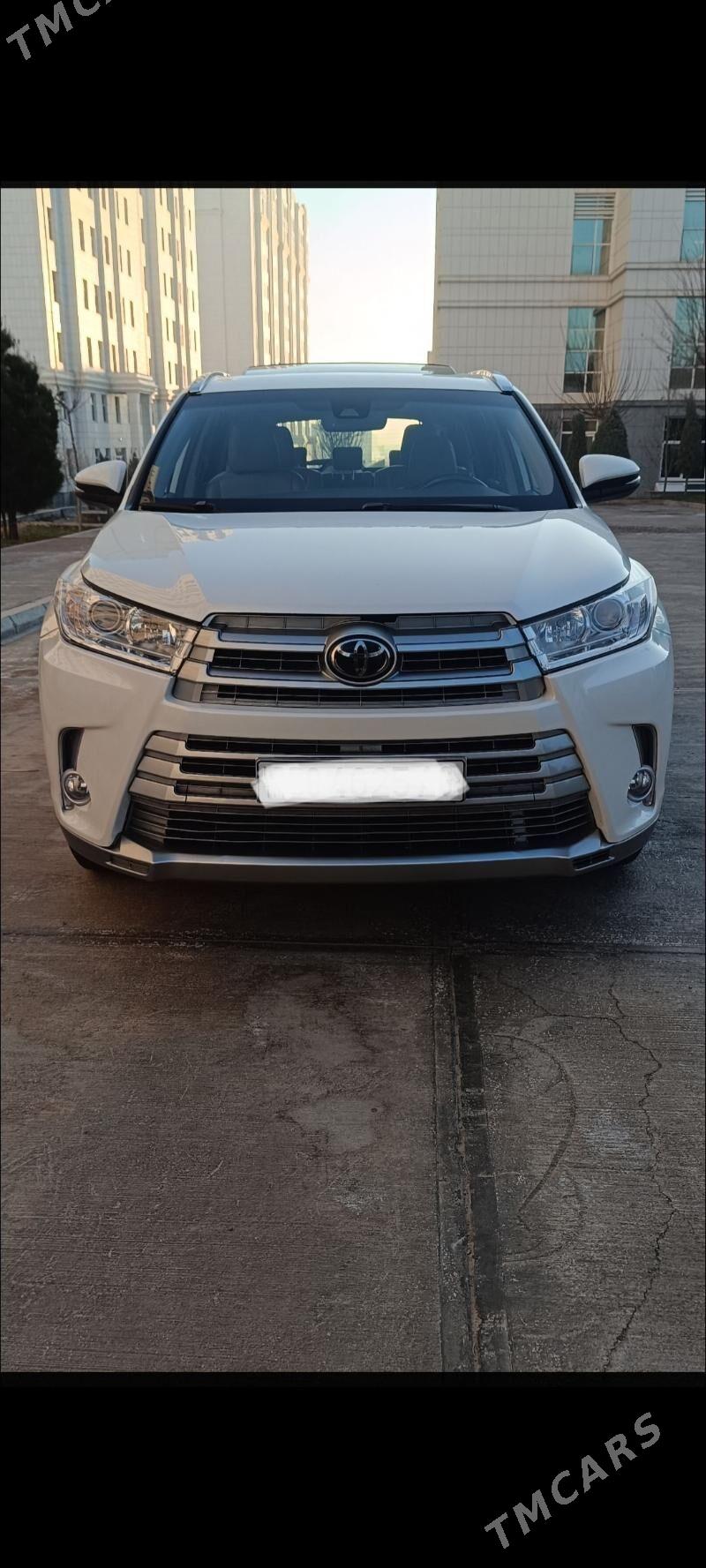 Toyota Highlander 2018 - 420 000 TMT - Çoganly - img 1