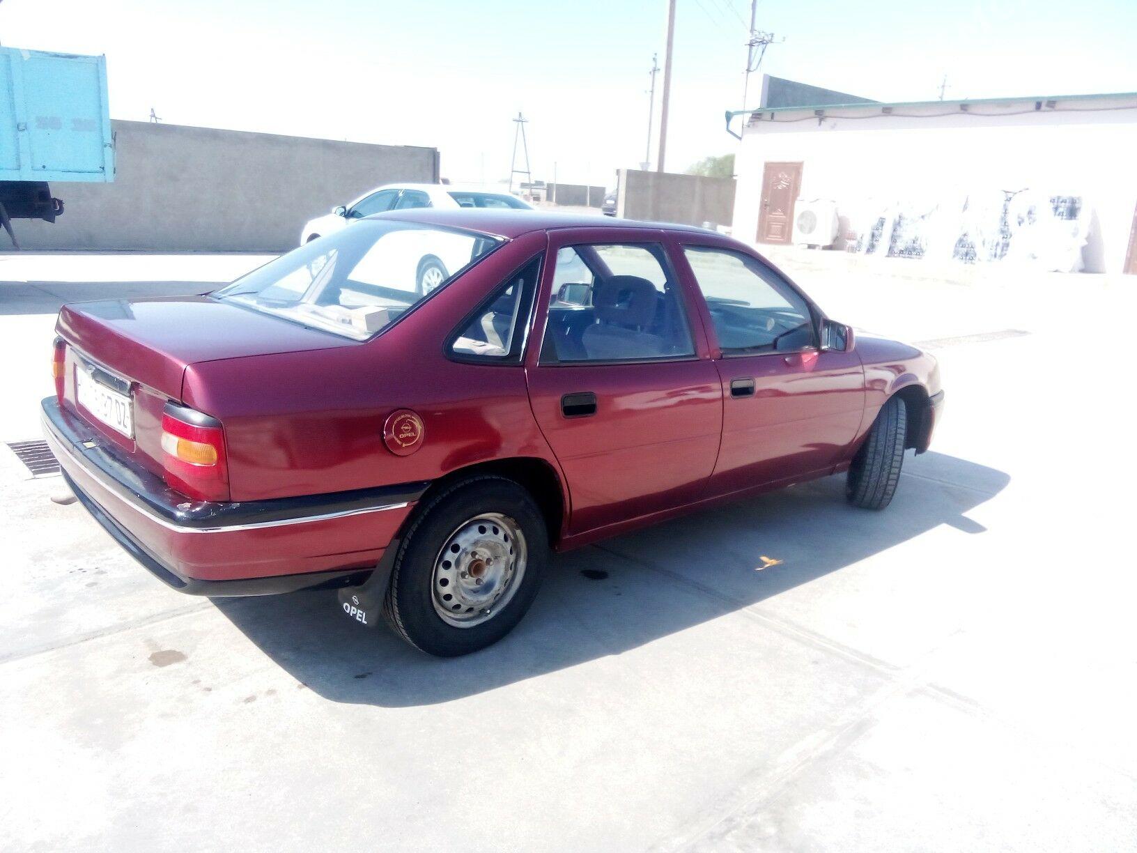 Opel Vectra 1990 - 38 000 TMT - Гороглы (Тагта) - img 1