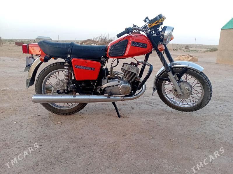 Iž Ýupiter 1985 - 26 000 TMT - Гёкдепе - img 1