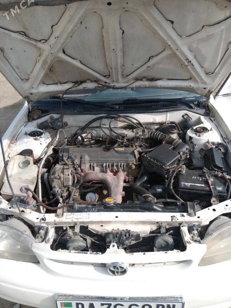 Toyota Corolla 2001 - 75 000 TMT - Bereket - img 1