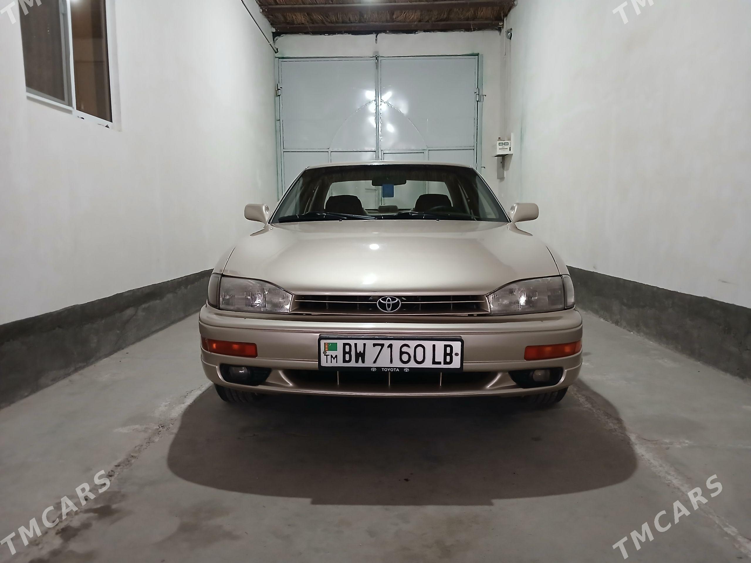 Toyota Camry 1994 - 115 000 TMT - Туркменабат - img 1