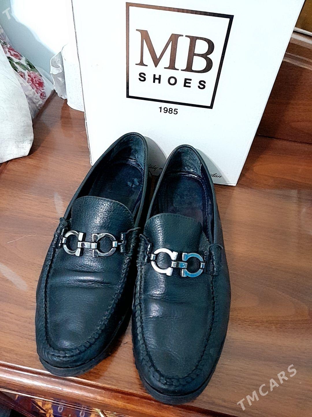 MB köwüş geýlen 39razmer - Мир 4 - img 1