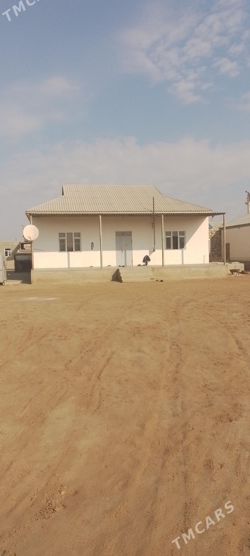 Jaý - Эсенгулы - img 1