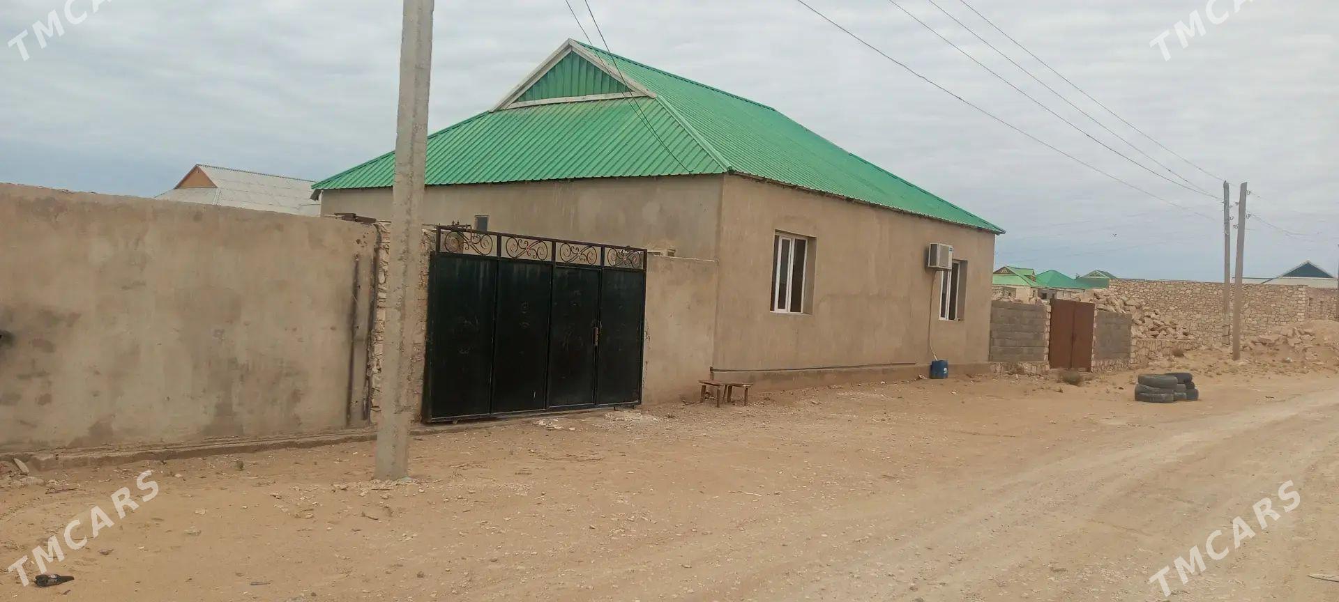 akdaş jaý - Туркменбаши - img 1