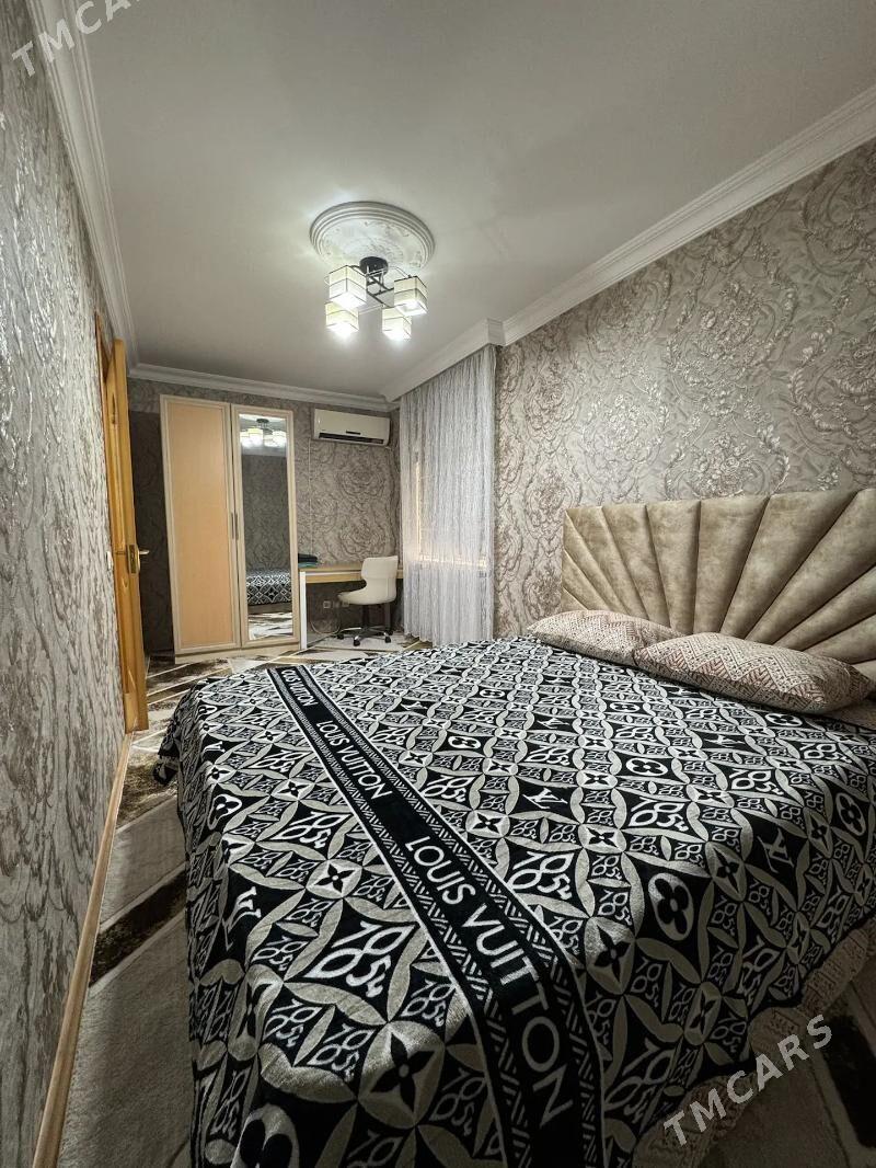 10-Mkr. 2-Komnat. Kwartira - 10 мкр - img 1