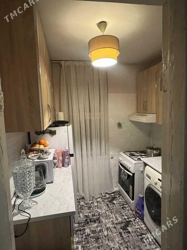 6mikryon 3/3etaŞ 1/2kom - 6 мкр - img 1