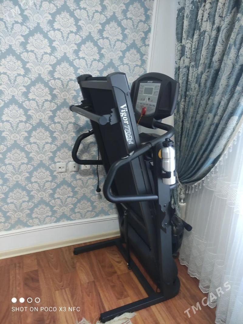 Беговая дорожка - Gagarin köç, köne Howa menzili - img 1