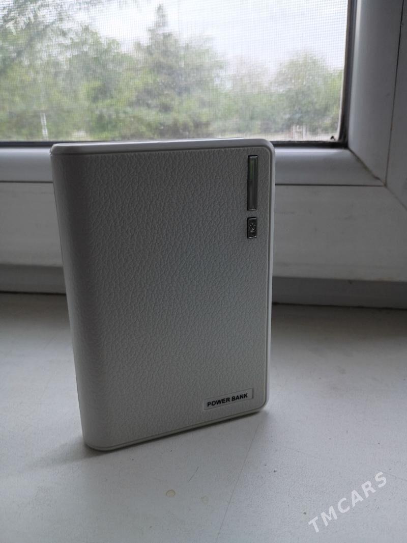 POWERBANK ZARYAD SKLYN BATREY - 5 мкр - img 1