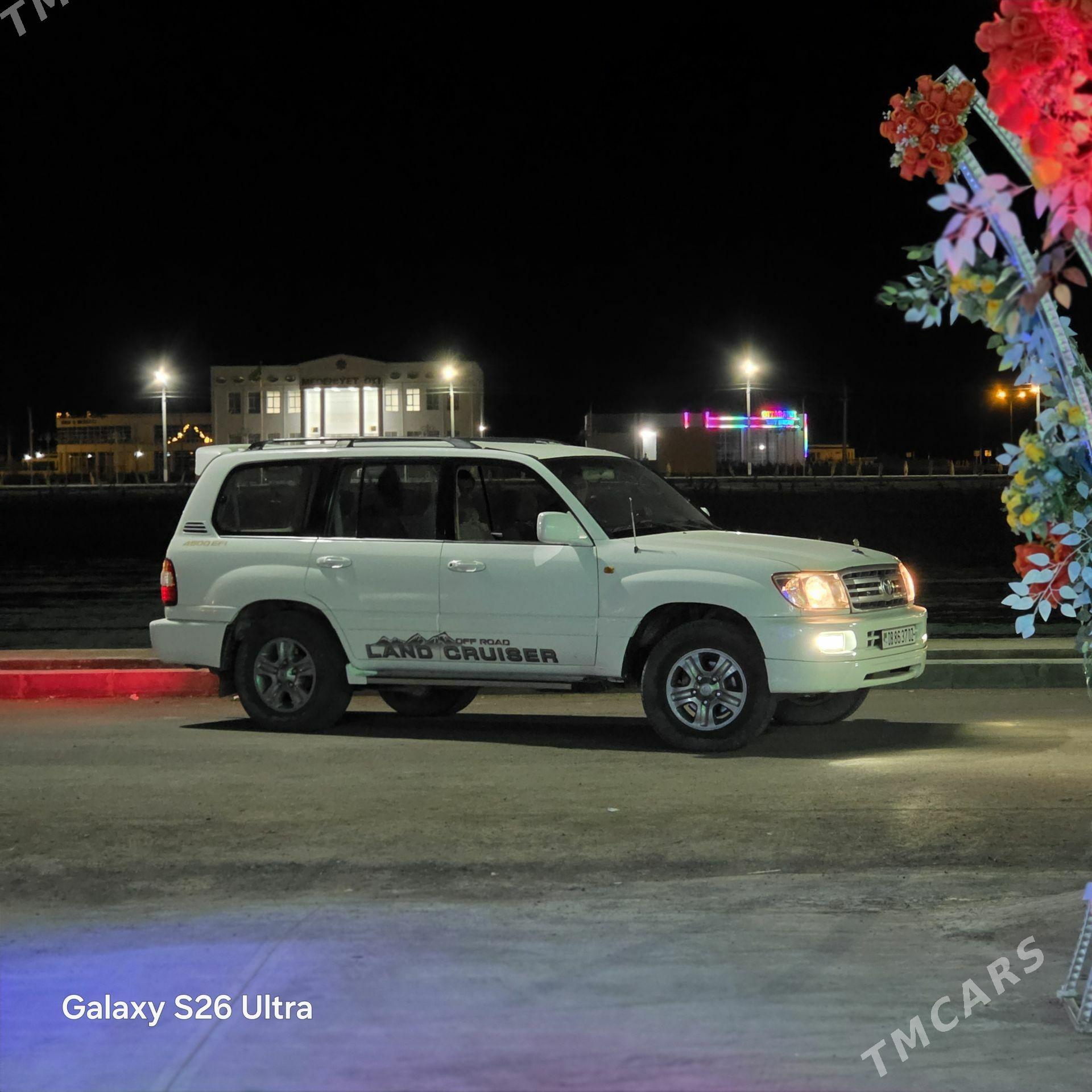 Toyota Land Cruiser 2000 - 300 000 TMT - Кёнеургенч - img 1