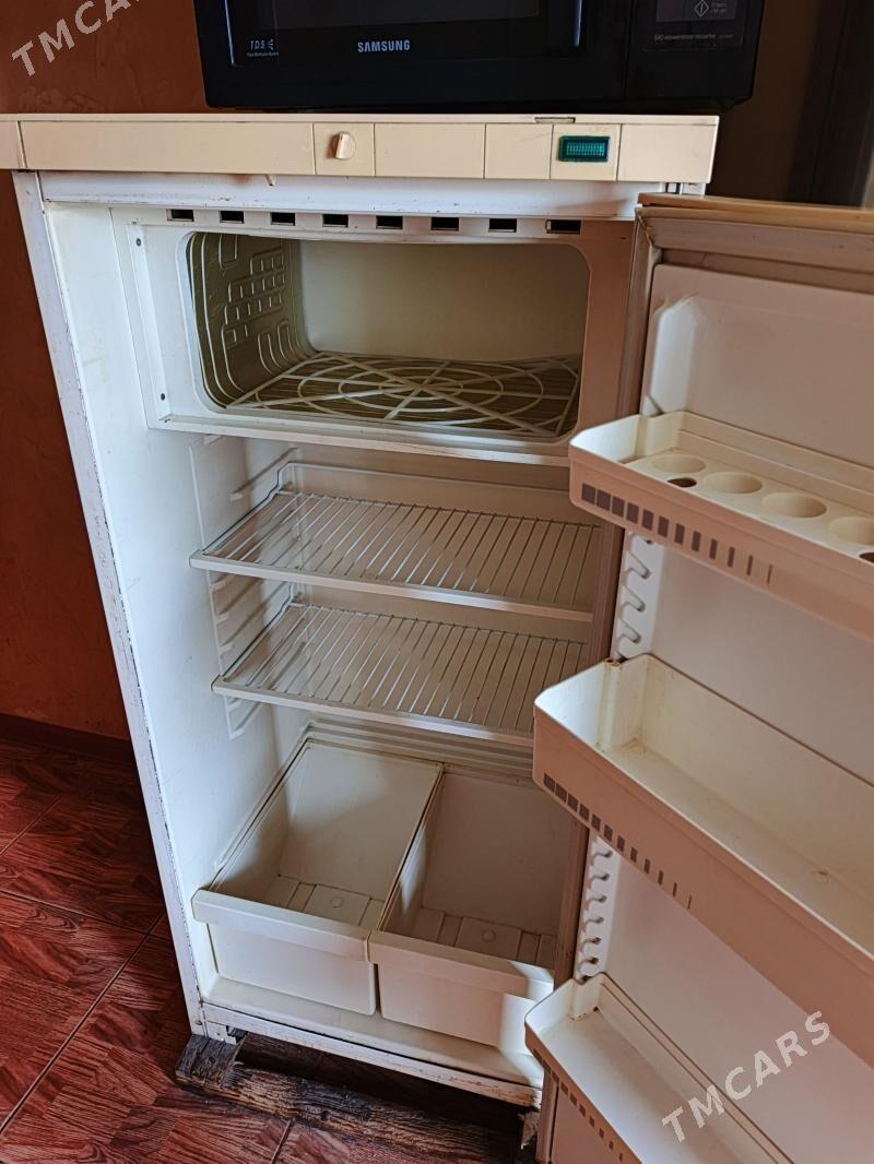 Продам холодильник - 11 мкр - img 1