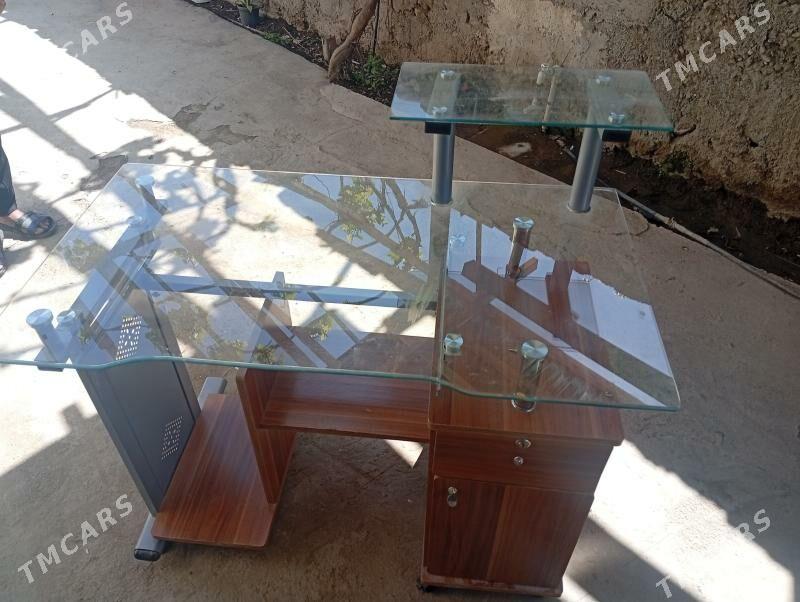 kompyuter stol - Büzmeýin - img 1