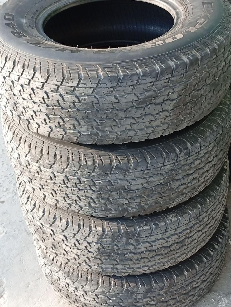 255/70/15/ VITOUR 2 600 TMT - Garadamak - img 1