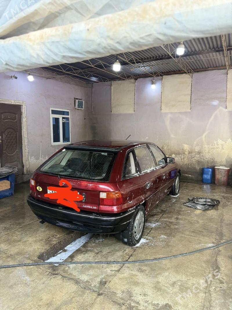 Opel Astra 1993 - 47 000 TMT - Мары - img 1