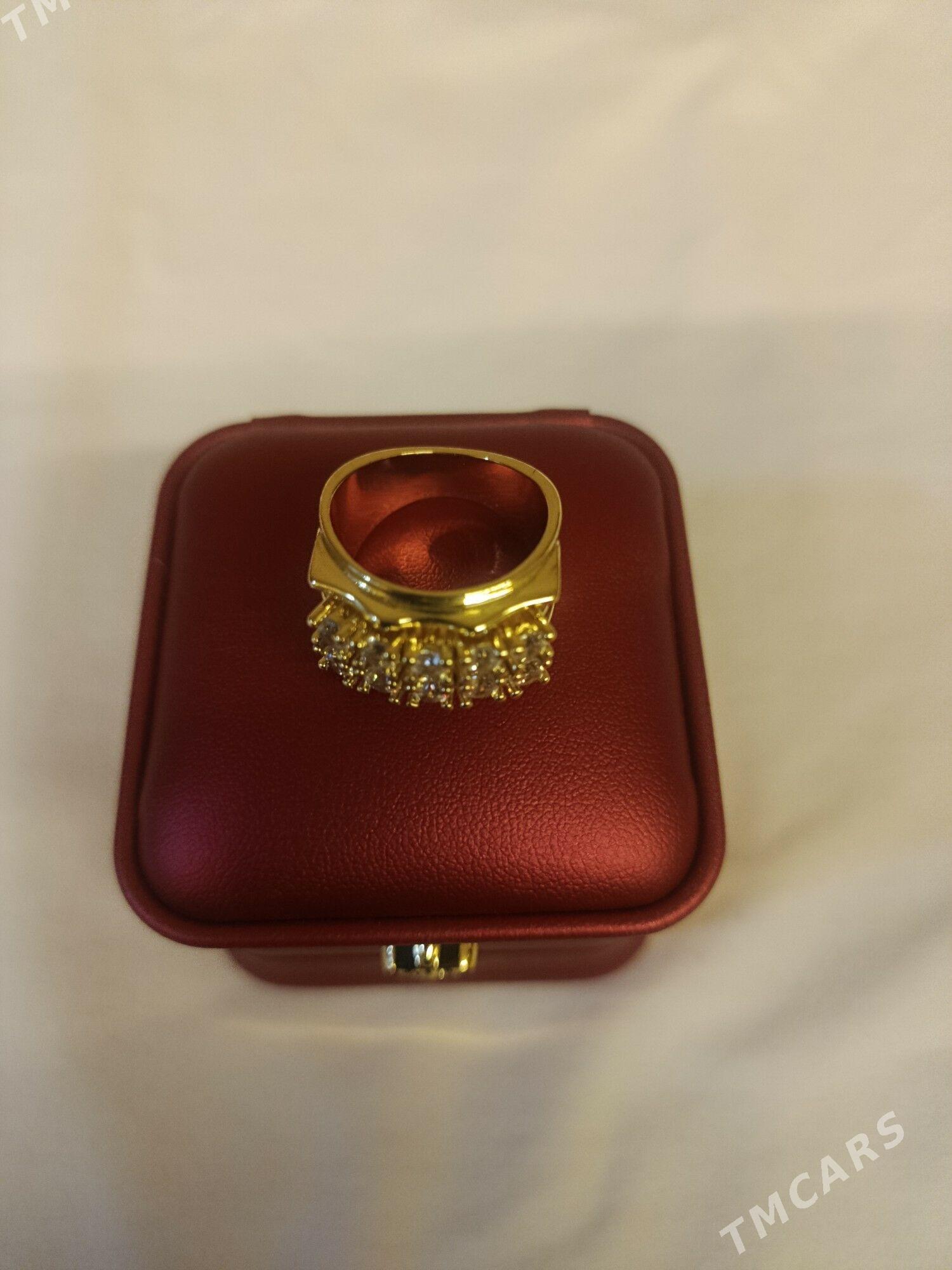 Bujuterya yuzuk - Гаудан "Б" - img 1