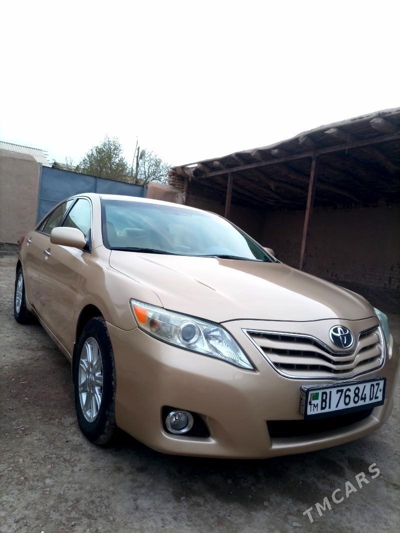 Toyota Camry 2010 - 225 000 TMT - Köneürgenç - img 1