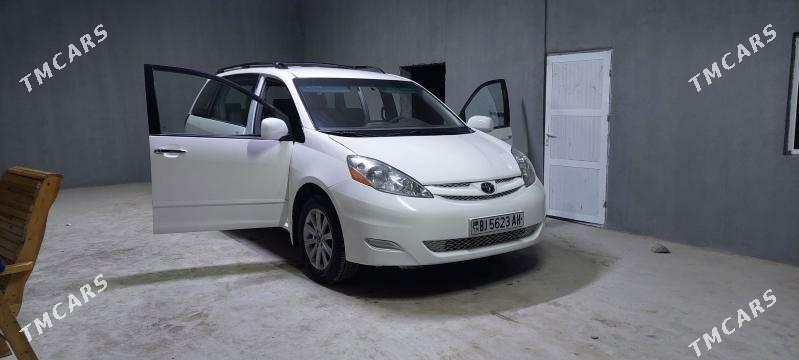 Toyota Sienna 2007 - 222 000 TMT - Kaka - img 1