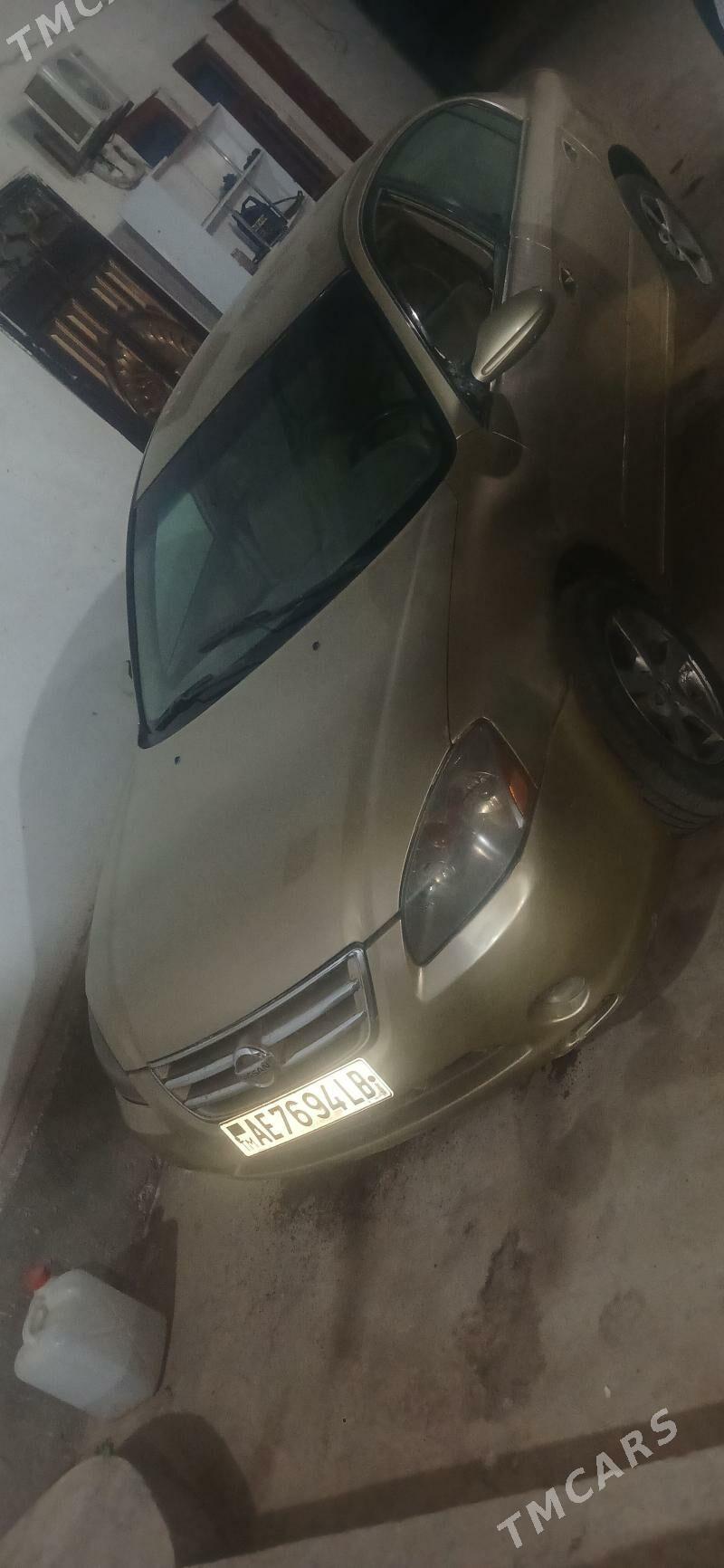 Nissan Altima 2004 - 90 000 TMT - Farap - img 1