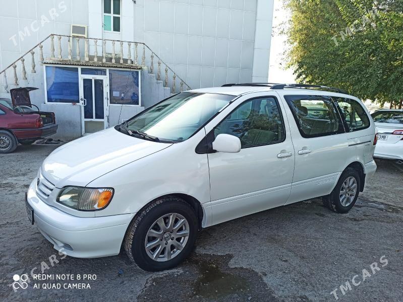 Toyota Sienna 2002 - 210 000 TMT - Baýramaly - img 1