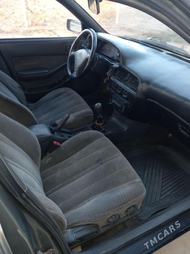 Toyota Vista 1992 - 65 000 TMT - Гарабекевюл - img 1