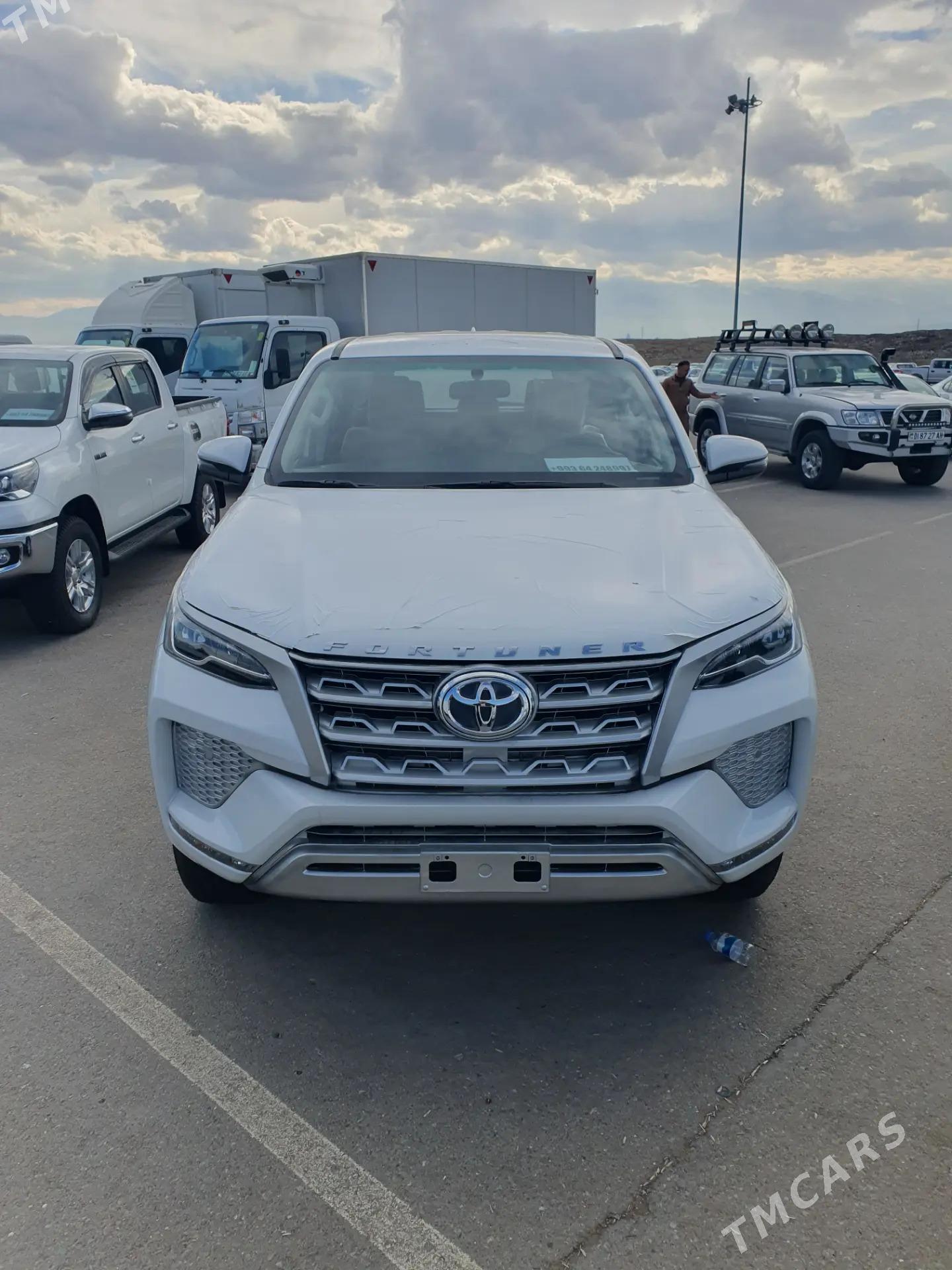 Toyota Fortuner 2025 - 760 000 TMT - Aşgabat - img 1