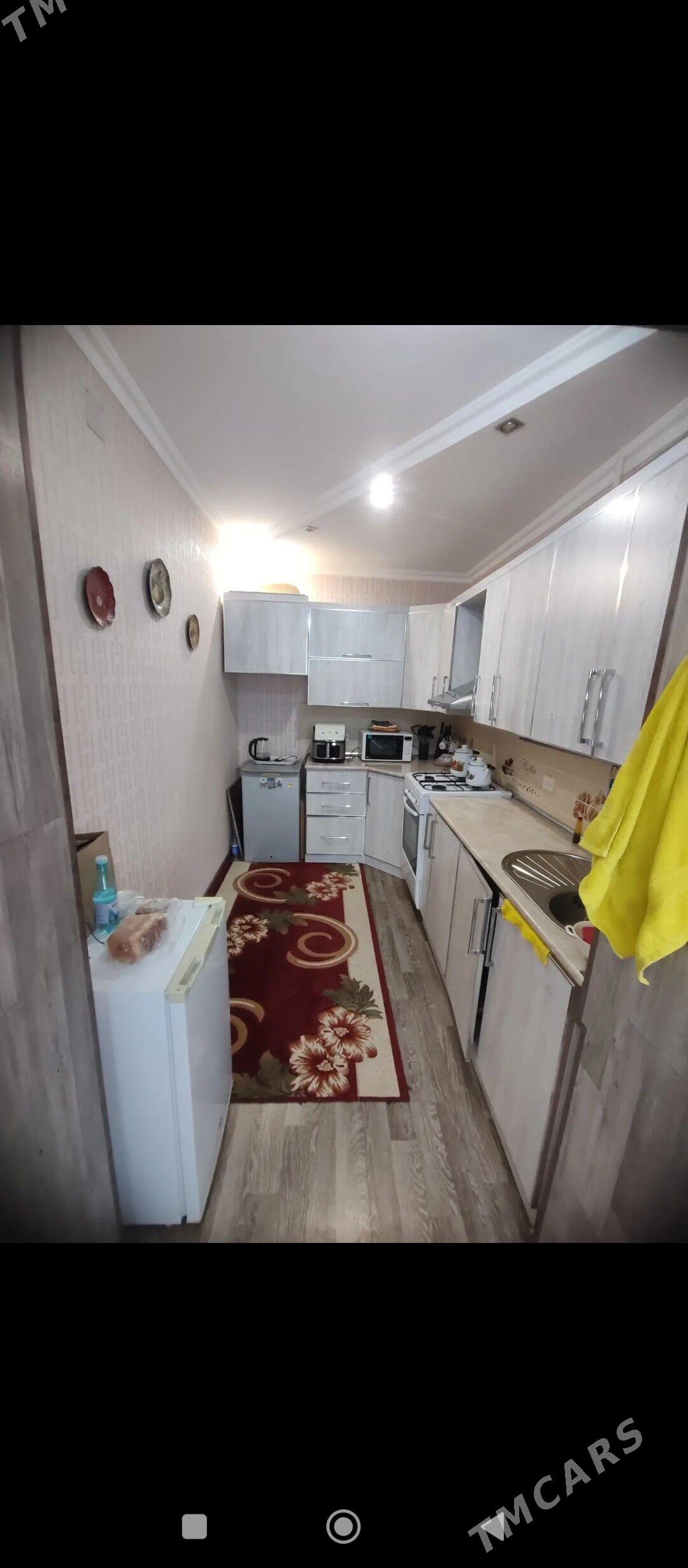 mikraýonda - Türkmenbaşy - img 1