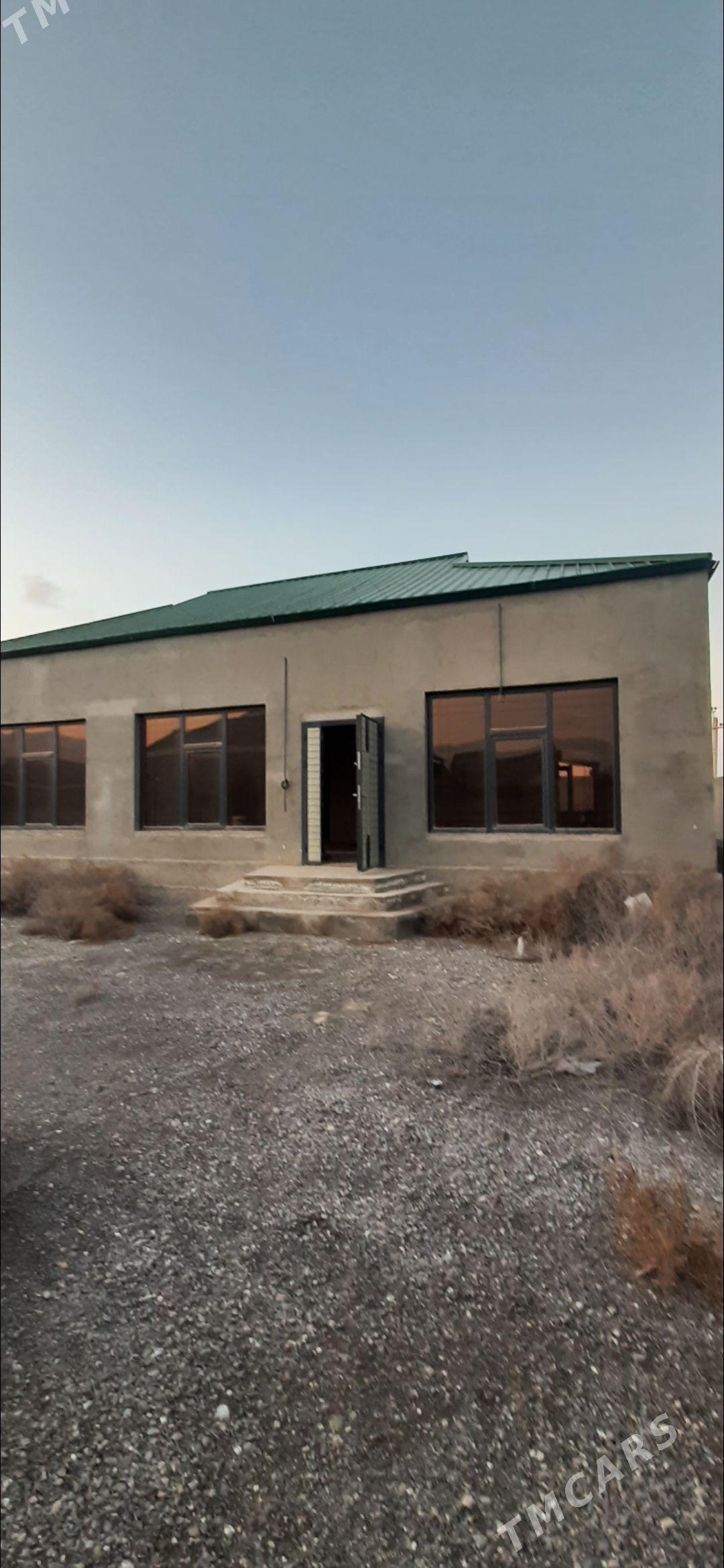 БЕЗМЕИН ДОМ 3КОМ+1 - Бузмеин - img 1