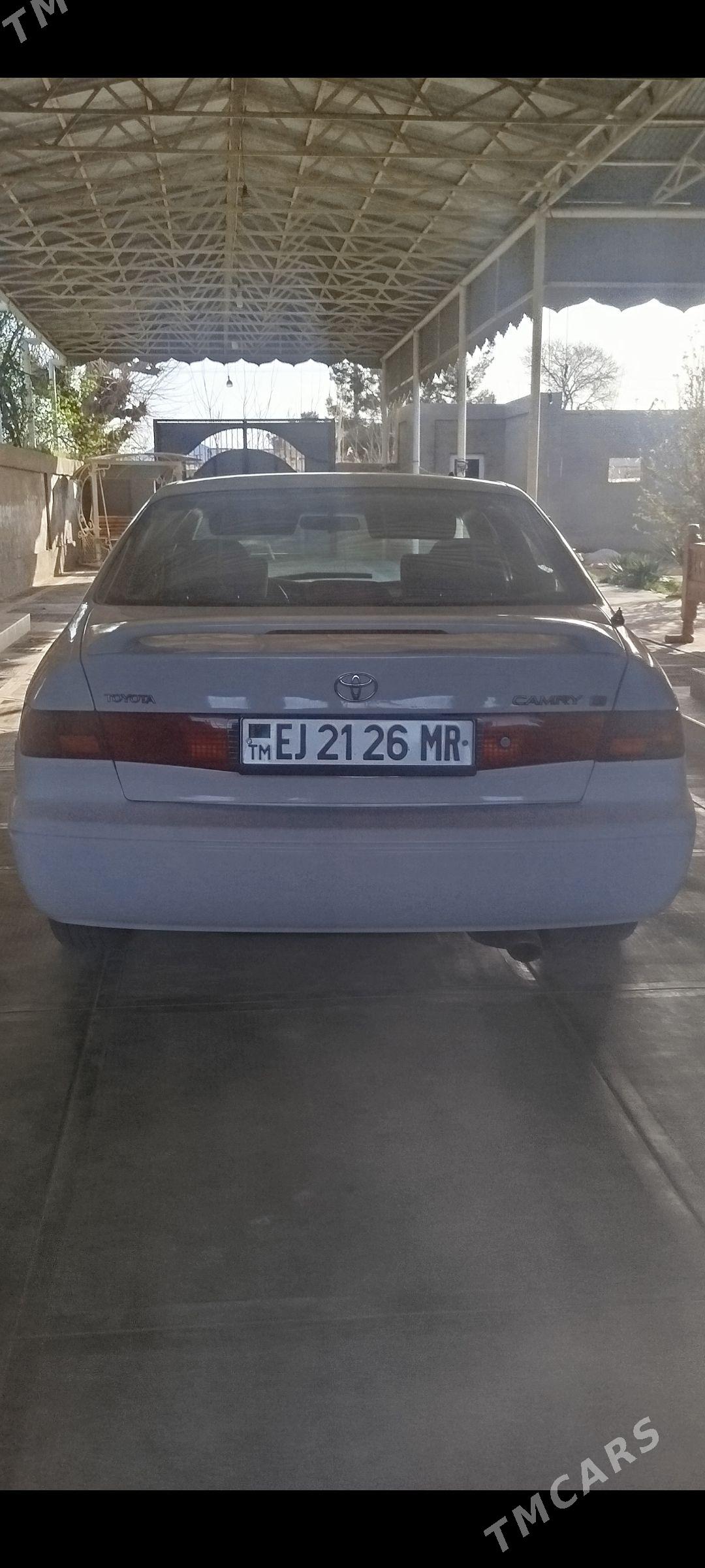 Toyota Camry 1999 - 130 000 TMT - Мары - img 1
