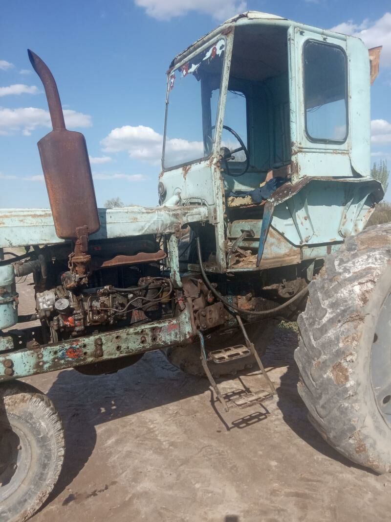 T-28 Traktoryň gapysy 450 TMT - Кёнеургенч - img 1