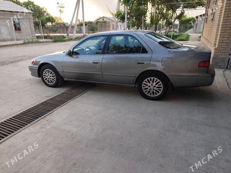 Toyota Camry 2001 - 160 000 TMT - Saýat - img 1