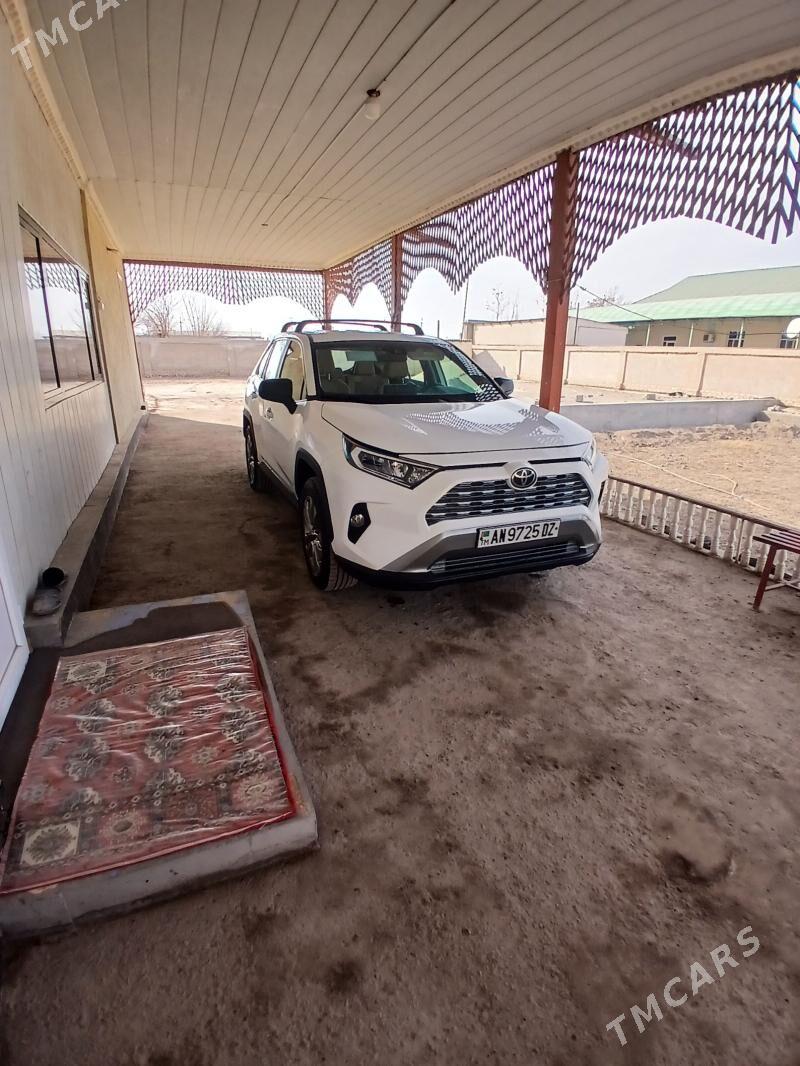Toyota RAV4 2022 - 350 000 TMT - Gurbansoltan Eje - img 1