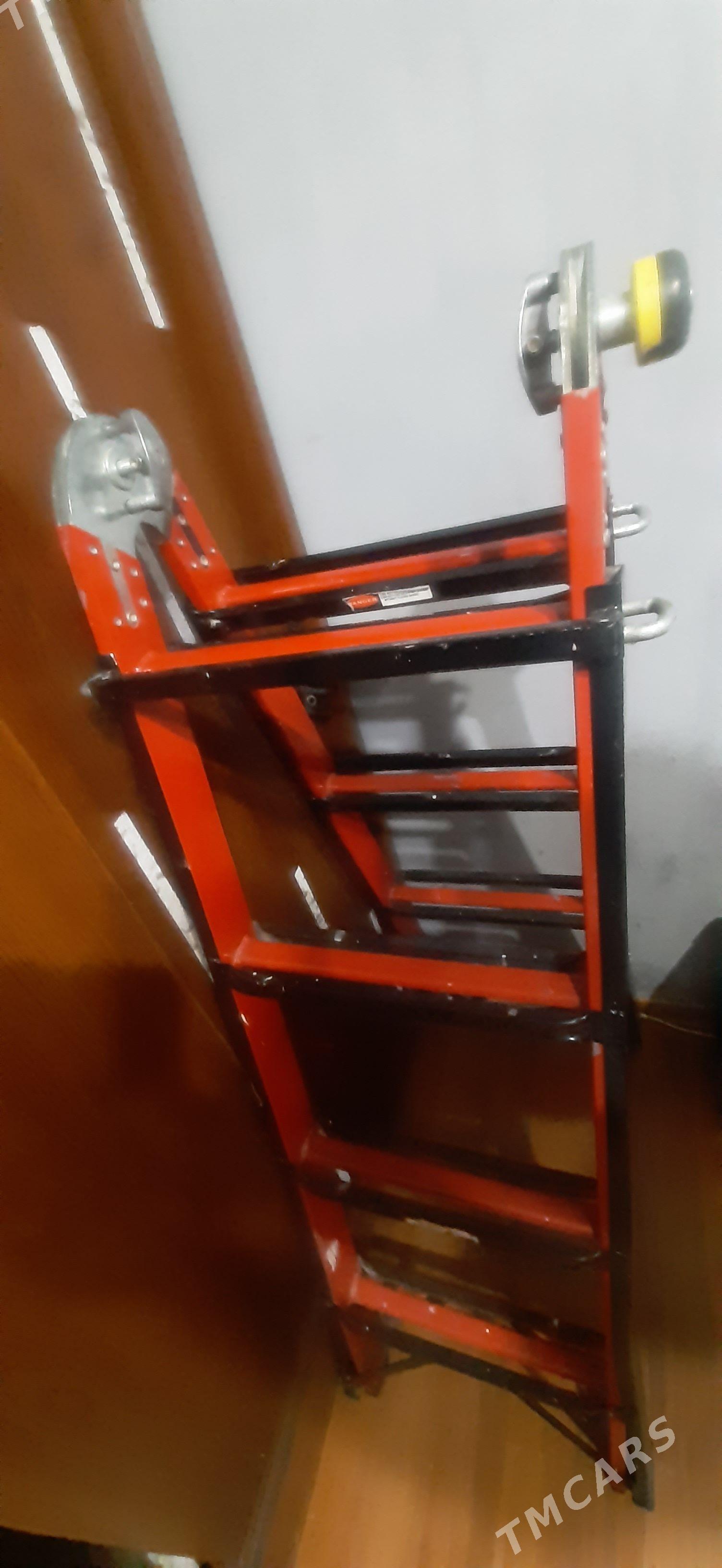 ЛЕСТНИЦА ПРОФЕССИОНАЛЬНАЯ - Ашхабад - img 1