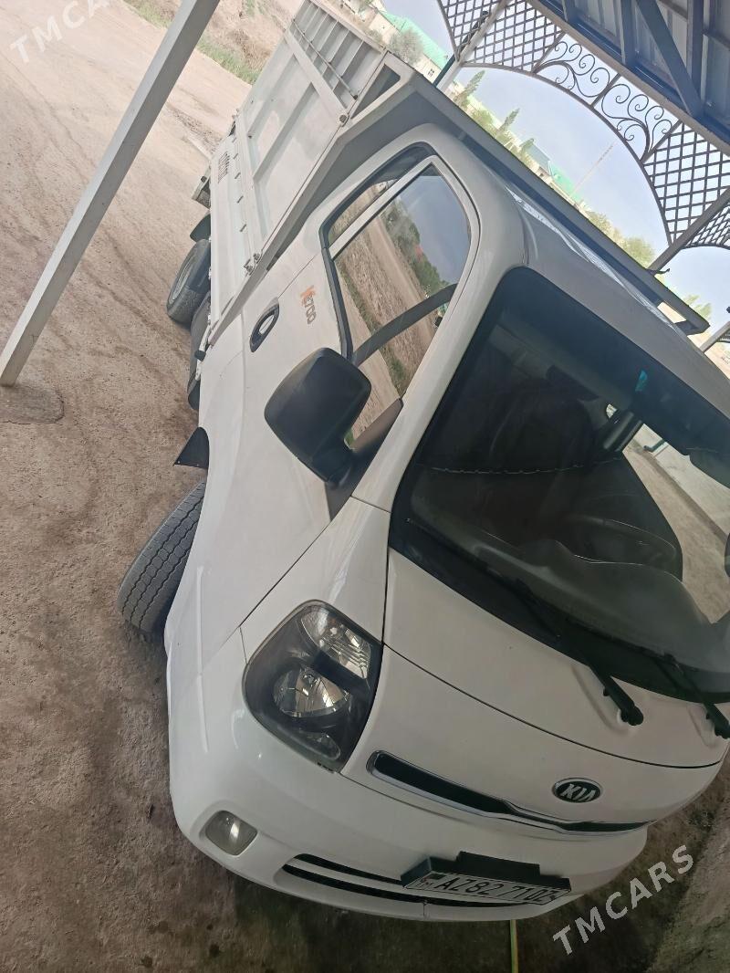 Kia Bongo 2014 - 225 000 TMT - Гурбансолтан Едже - img 1