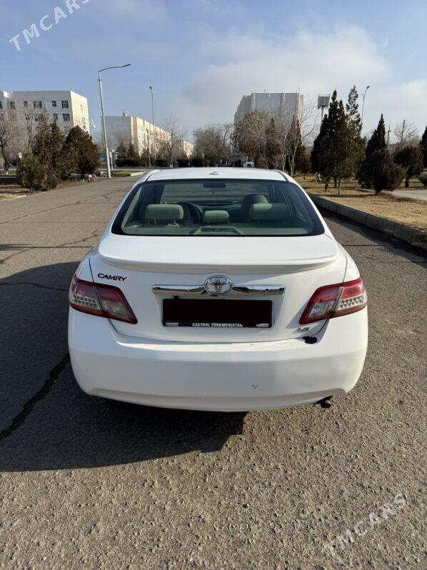 Toyota Camry 2011 - 200 000 TMT - Дашогуз - img 1